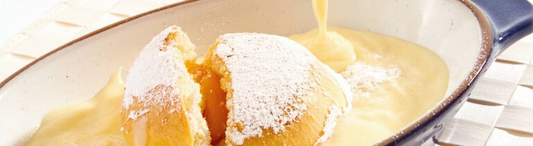 Dampfnudel mit Vanillesoße