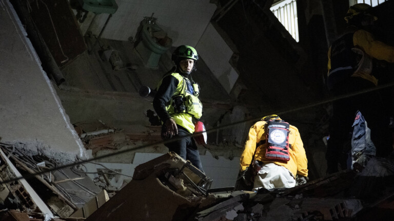 Rettungsarbeiten nach dem Erdbeben in Caracas