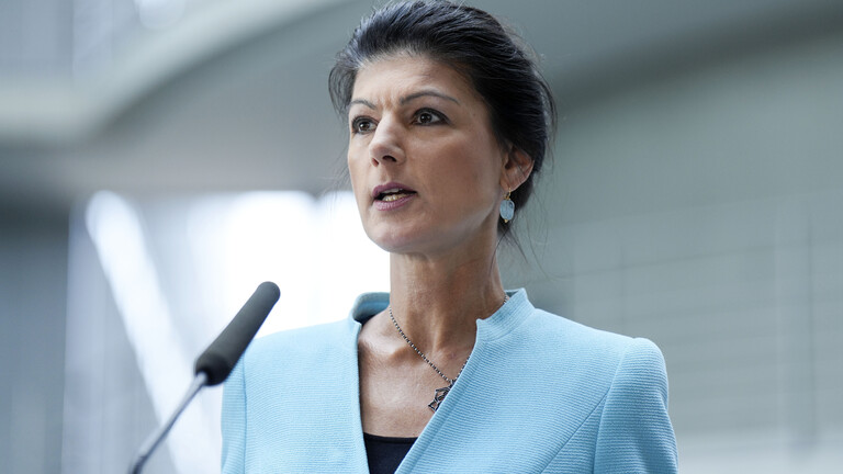 Sahra Wagenknecht bei einer Pressekonferenz des BSW im Bundestag.