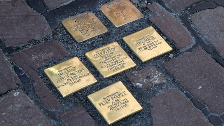 Stolpersteine als Mahnmal für Holocaust-Opfer