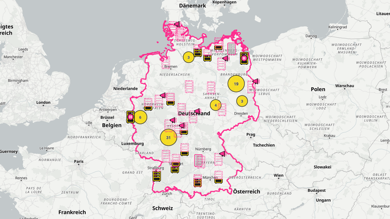 Screenshot der interaktiven Karte auf der Website heisseluft.org: Auf einer Deutschland-Karte werden existierende und geplante Rechenzentren angezeigt.