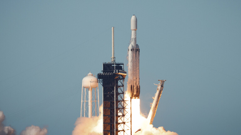 Raketenstart der SpaceX Falcon im NASA Kennedy Space Center (Florida, USA, 25.06.2024)