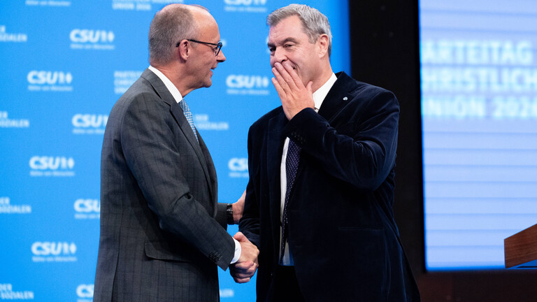 Parteitag 2026 der Partei CSU (Christlich-Soziale-Union) in der Messe München. Friedrich Merz (Bundeskanzler, CDU) und Ministerpräsident Dr. Markus Söder gemeinsam auf der Bühne