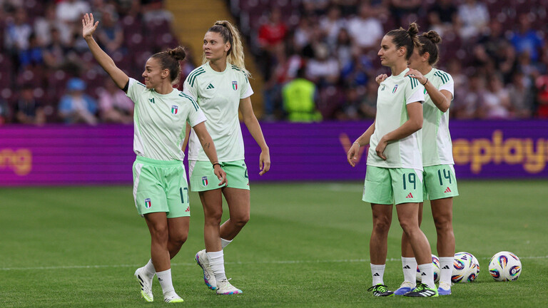 Spielerinnen der italienischen Fußballnationalmannschaft nach dem Spiel gegen Norwegen.