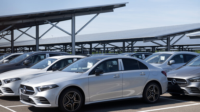 Überdachte Solar-Parkplätze in Frankreich
