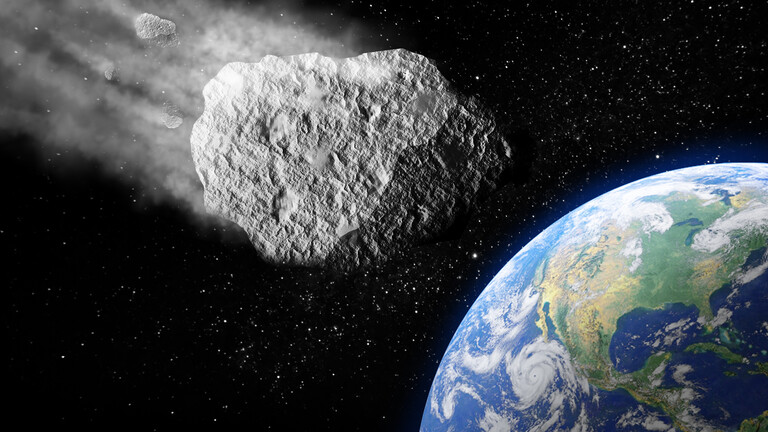 Planet Erde und vorbeiziehender Asteroid.