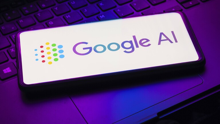 In dieser Fotoillustration wird das Google AI Logo auf einem Smartphone Bildschirm angezeigt