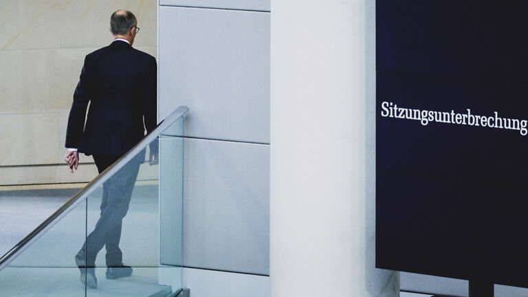 Friedrich Merz (CDU), designierter Bundeskanzler, aufgenommen im Rahmen der Sitzung des Bundestages zur Wahl des neuen Bundeskanzlers sowie Vereidigung der Bundesministerinnen und Bundesminister in Berlin, 06.05.2025. Berlin Deutschland