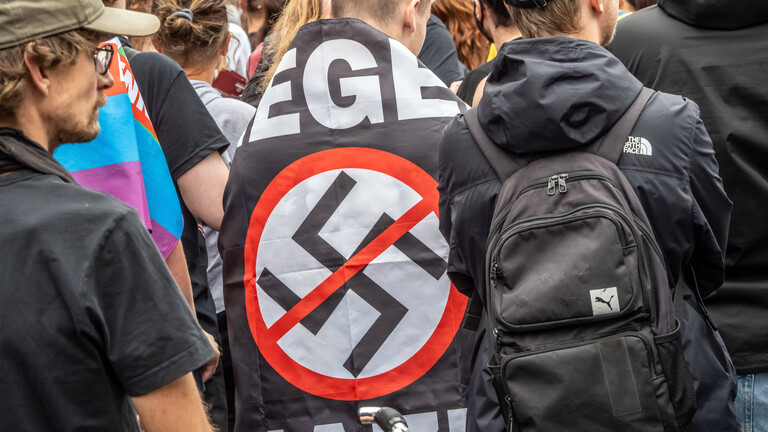 Eine demokratische Gegendemo gegen Neonazis und Rechtsradikale