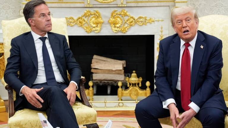 14.07.2025: US-Präsident Donald Trump trifft sich mit NATO-Generalsekretär Mark Rutte im Oval Office des Weißen Hauses