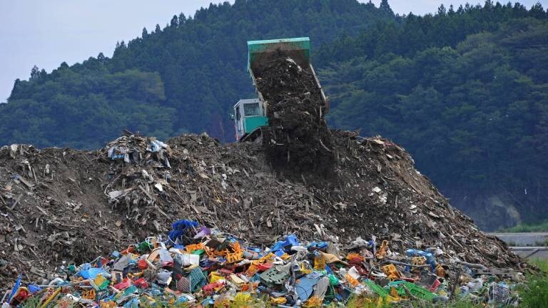 Foto aus Rikuzentakata (Japan) vom 8. September 2011: Blick auf die weitgehend von Trümmern geräumte Fläche der Stadt sechs Monate nach der verheerenden Erdbeben- und Tsunami-Katastrophe vom 11. März.